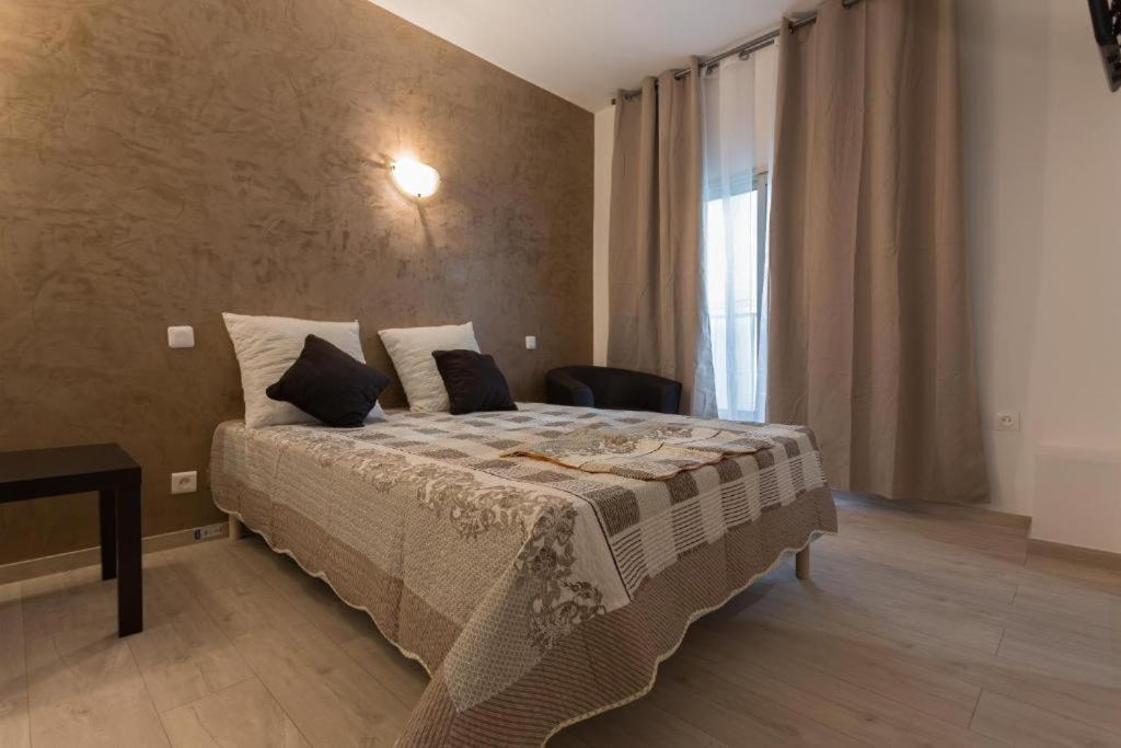 Hotel Alizea 亞維農 外观 照片